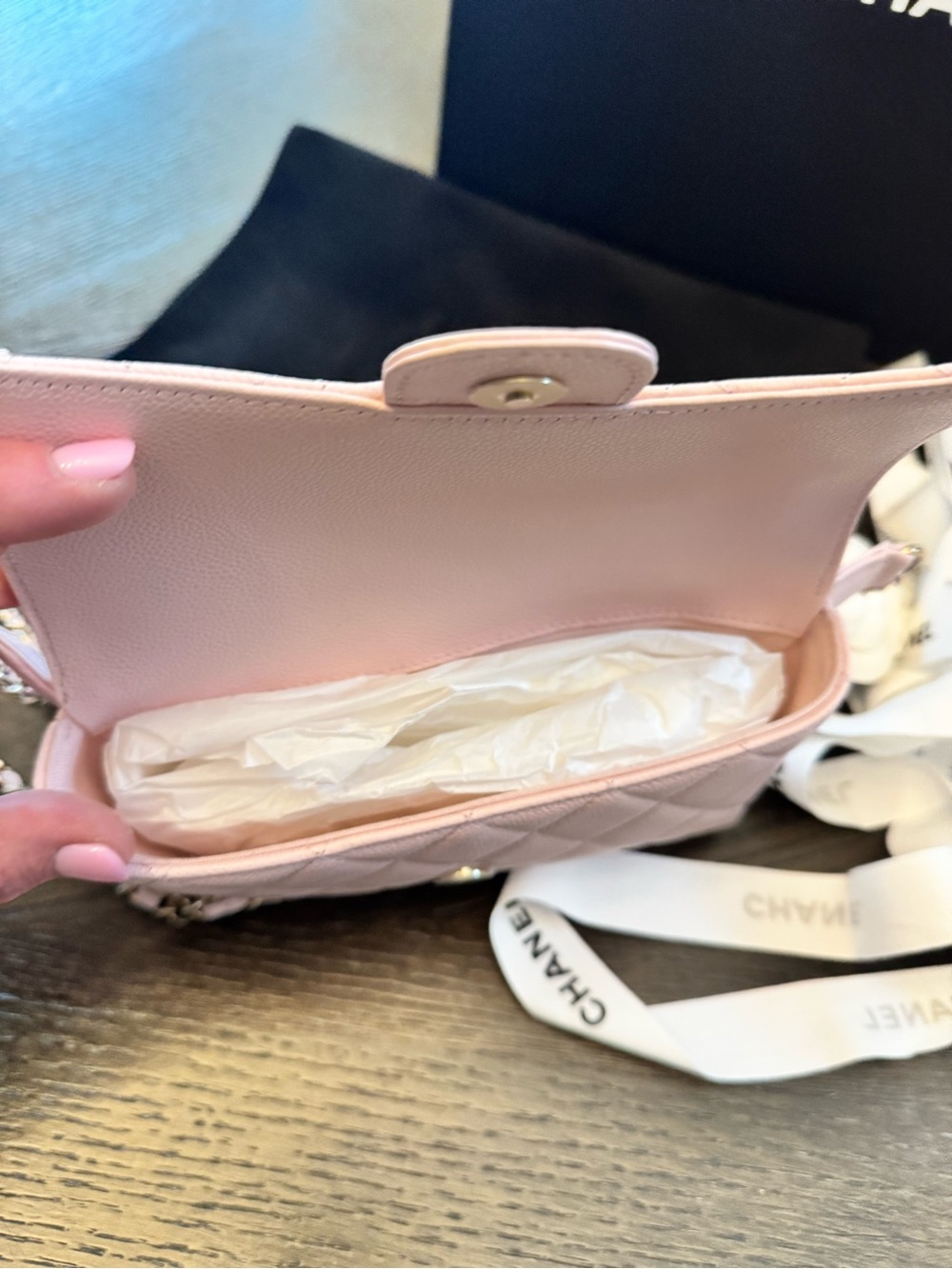 BRAND NEW Chanel Belt WOC in caviar BELT Pink Quilted wallet on chain - Picture 3 of 5